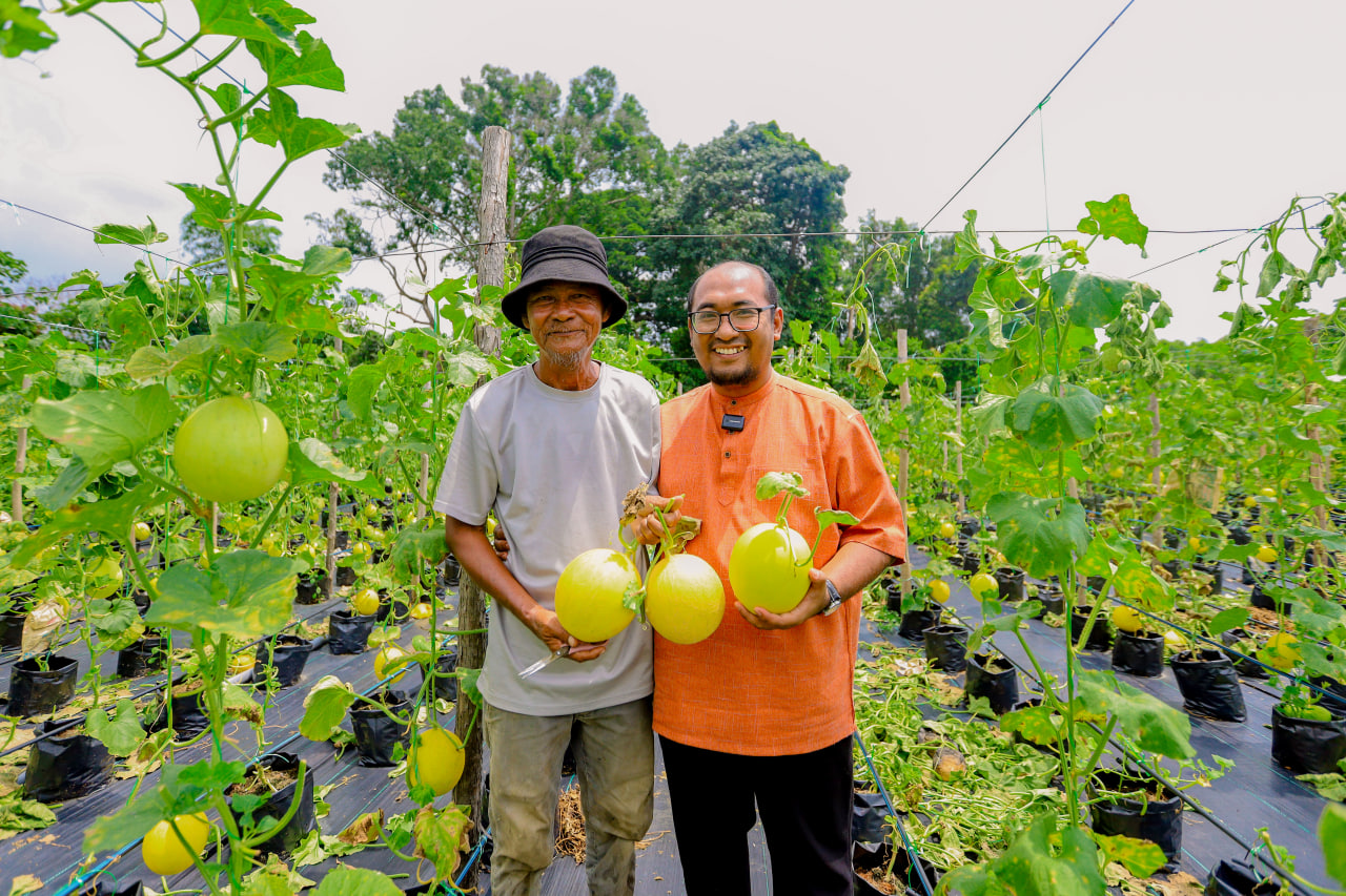 Petani Melon Wajar Jadi Contoh – ADUN Sura