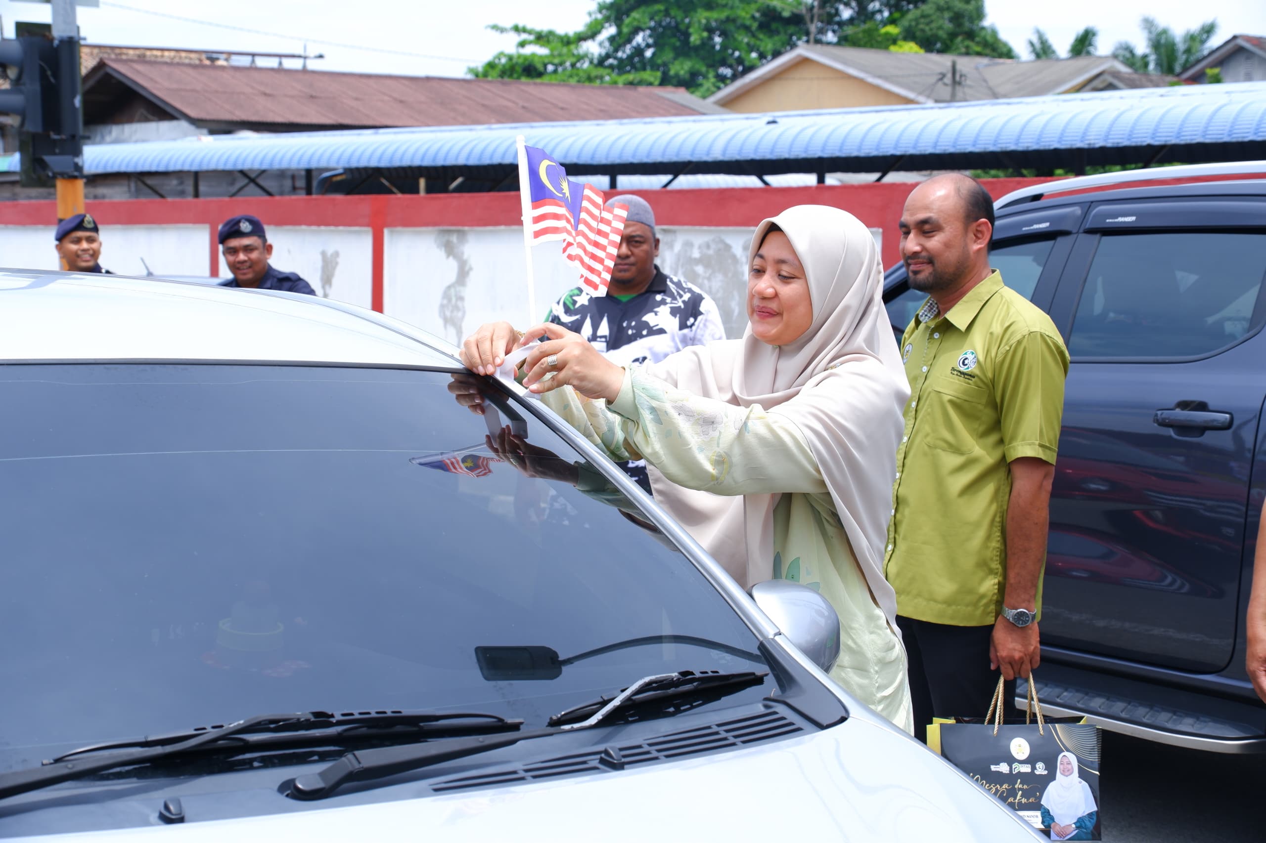 Edar Jalur Gemilang Semarak Semangat Patriotik