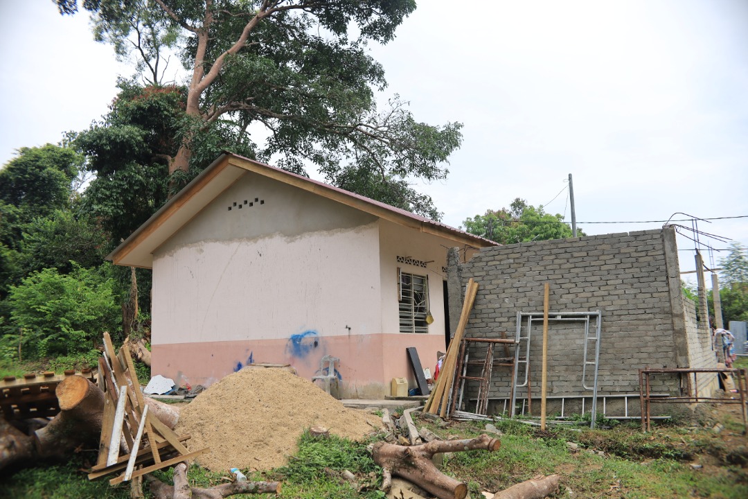 187 Keluarga Terima Bantuan Baiki Rumah Di Paka