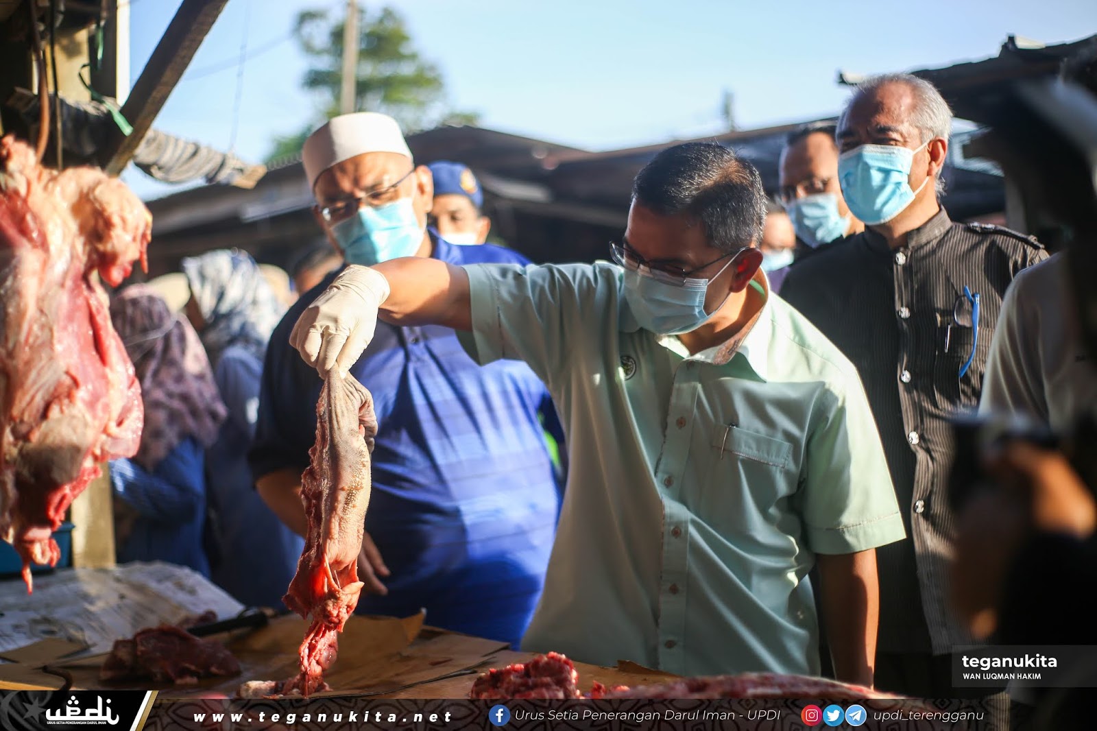 Dua Exco Terjah Pasar, Pantau Harga Barang