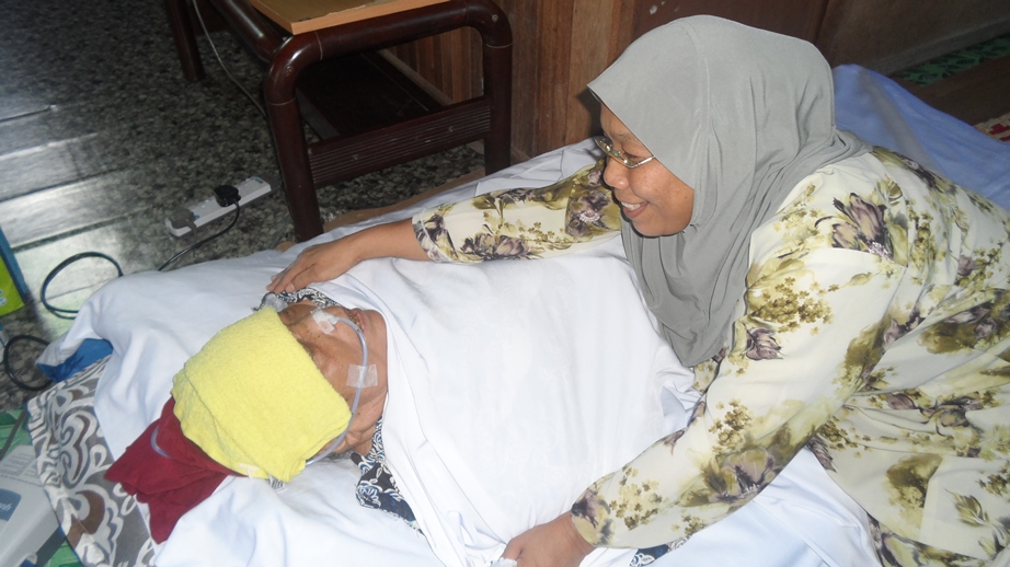 TDI Bantu Kos Susu, Lampin Warga Emas