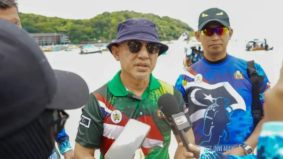 Caj Tandas RM5 di Pulau Redang Milik Persendirian, Tandas Bawah Kerajaan Hanya RM1