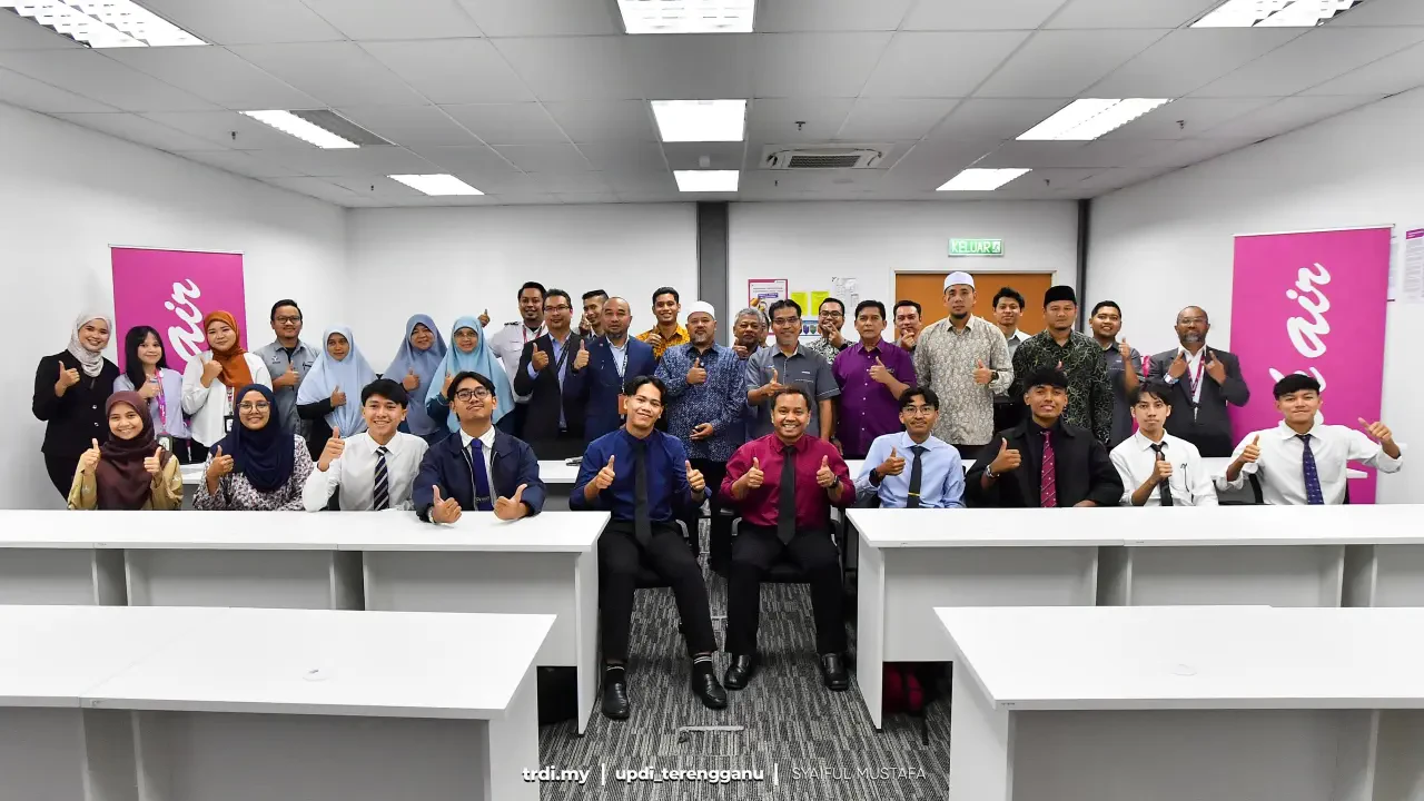 26 Anak Terengganu Ikuti Latihan Juruteknik Pesawat Bersama Batik Air