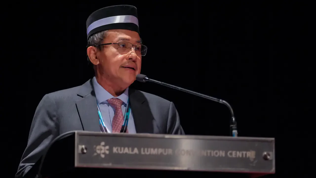 'Diplomat EU Tanya Kemungkinan Pertukaran Kerajaan Selepas PRU16'