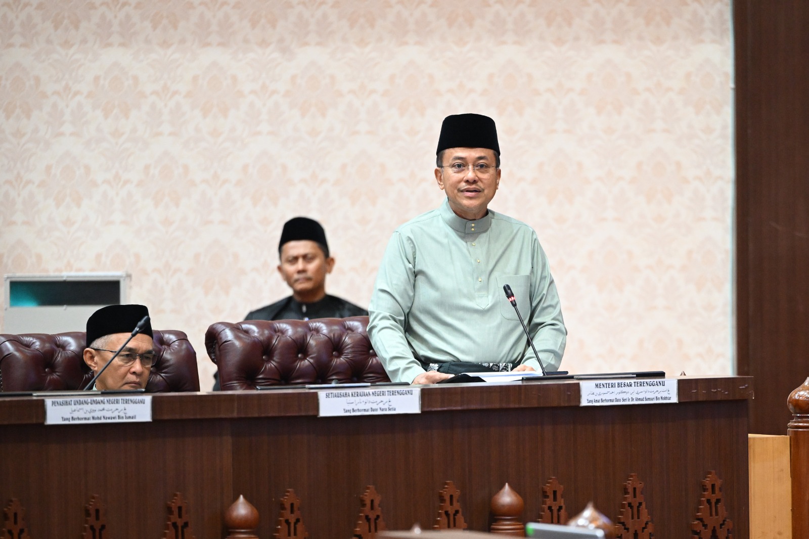 Kerajaan Perkukuh Dasar Utamakan Rakyat Terengganu Dapat Kerja, Peluang Perniagaan