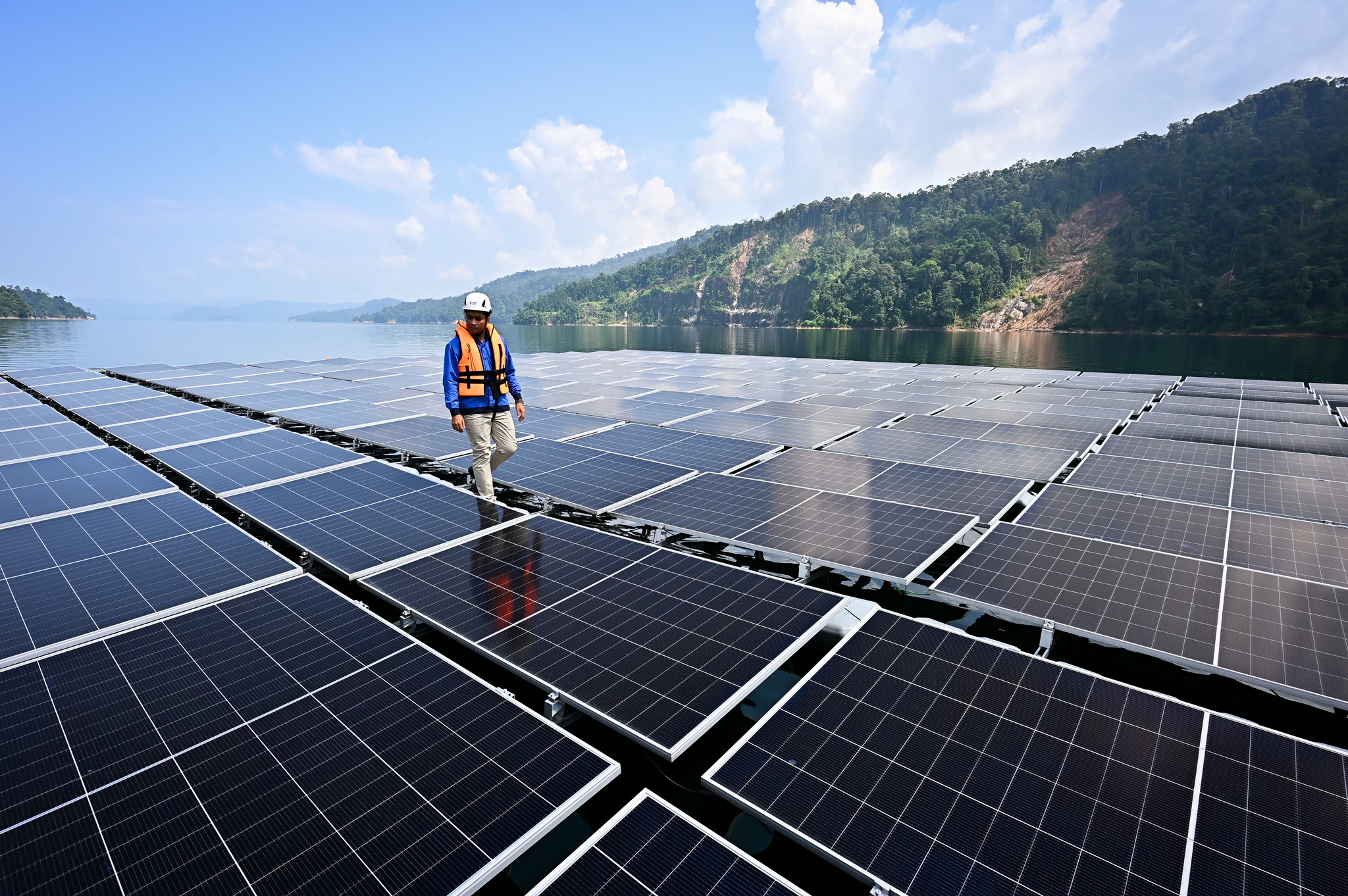 Tasik Kenyir di Landasan Jadi Hab Tenaga Hijau Terbesar Pantai Timur 