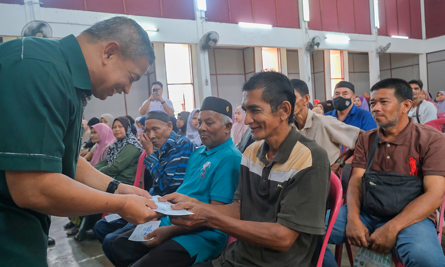 Agihan Sumbangan Bukan Pentas Berpolitik