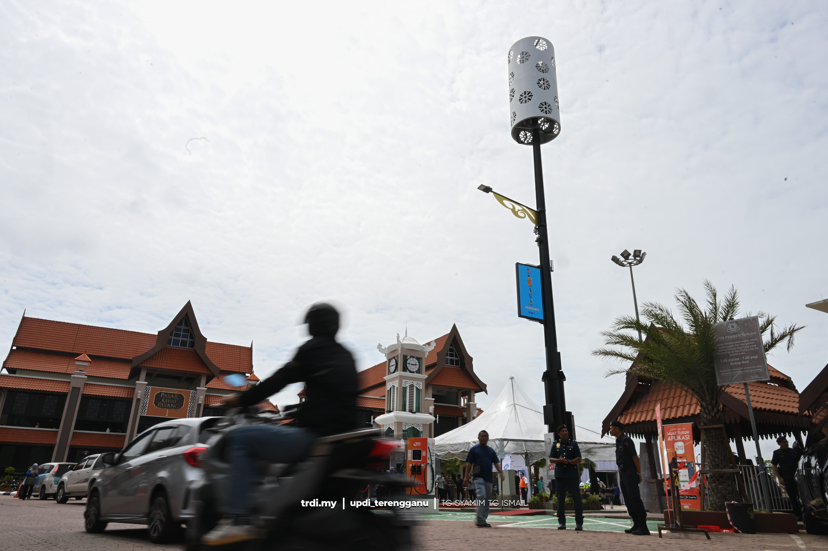 Intelligent Pole Pertama Terengganu Beroperasi Di Pasar Payang