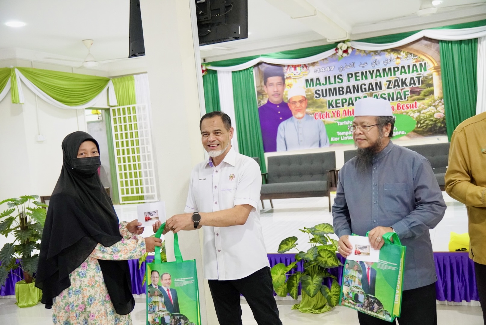  151 Asnaf Terima Sumbangan Zakat 