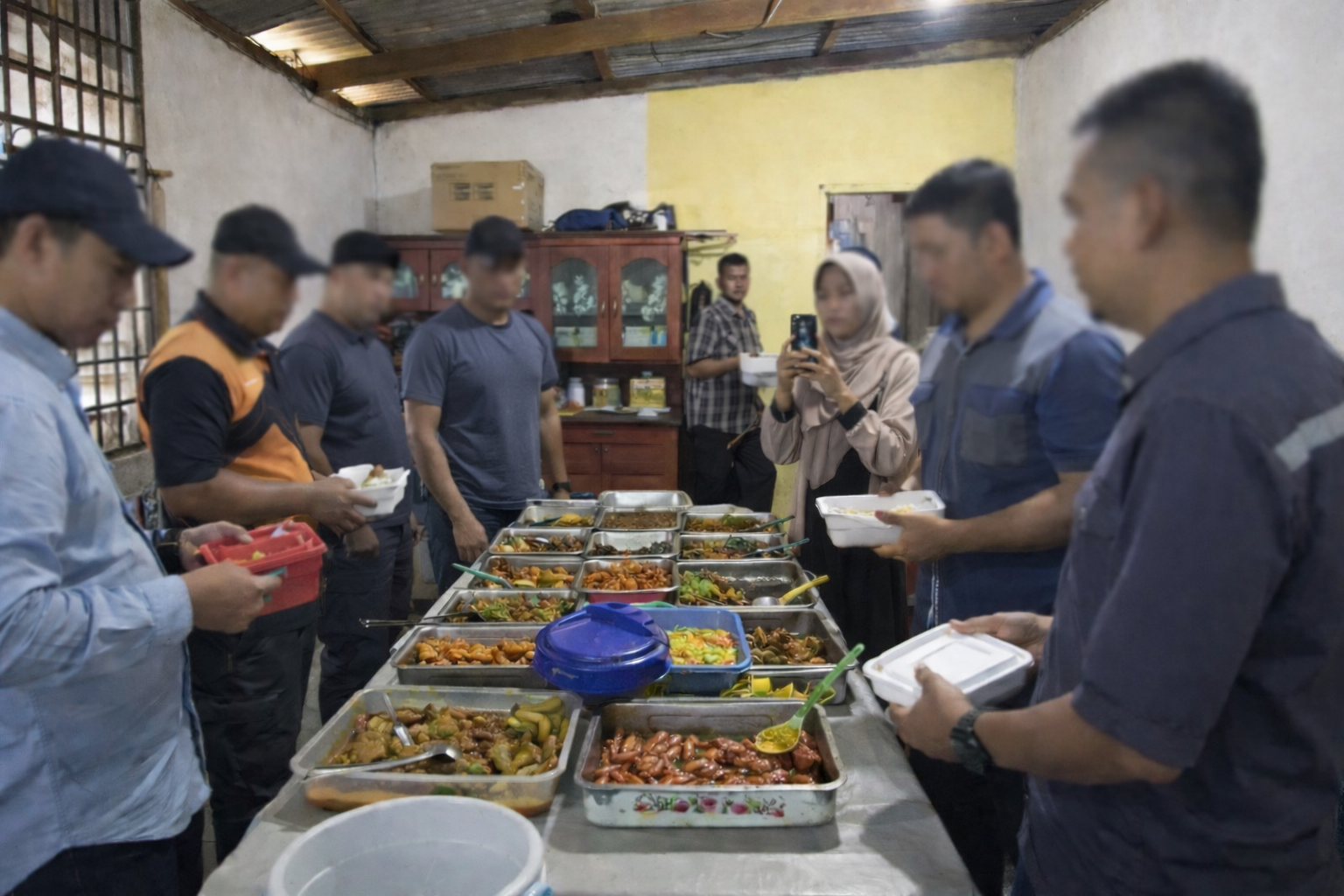 Kantoi! Rumah Jadi ‘Port’ Beli Makanan Siang Ramadan, 7 Ditahan JHEAT