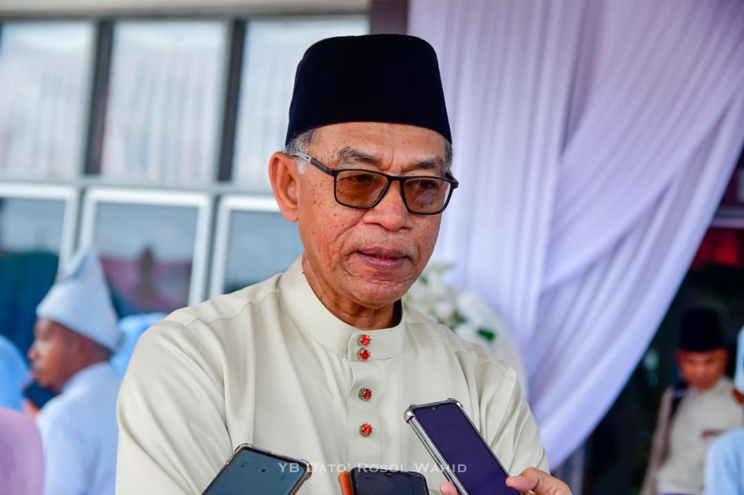 Saya Tidak Akan Rayu – Rosol Wahid  