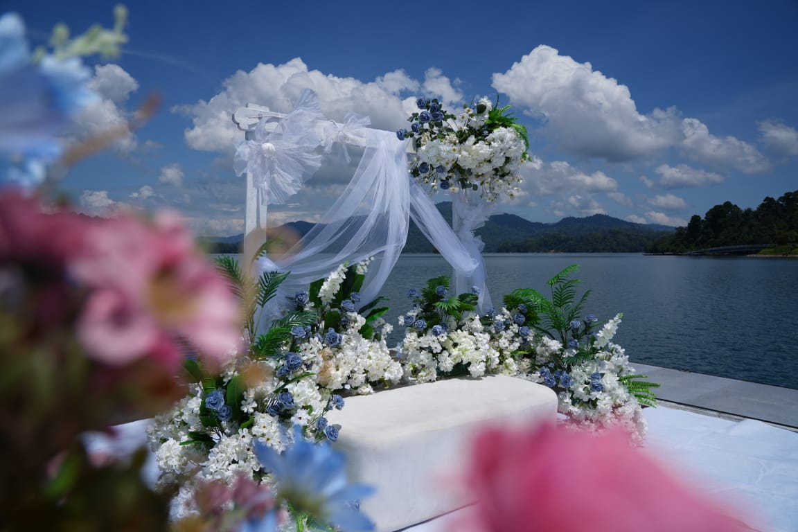 Marina Dome Pulau Poh Cipta Sensasi ‘Wedding’ Mewah Atas Tasik