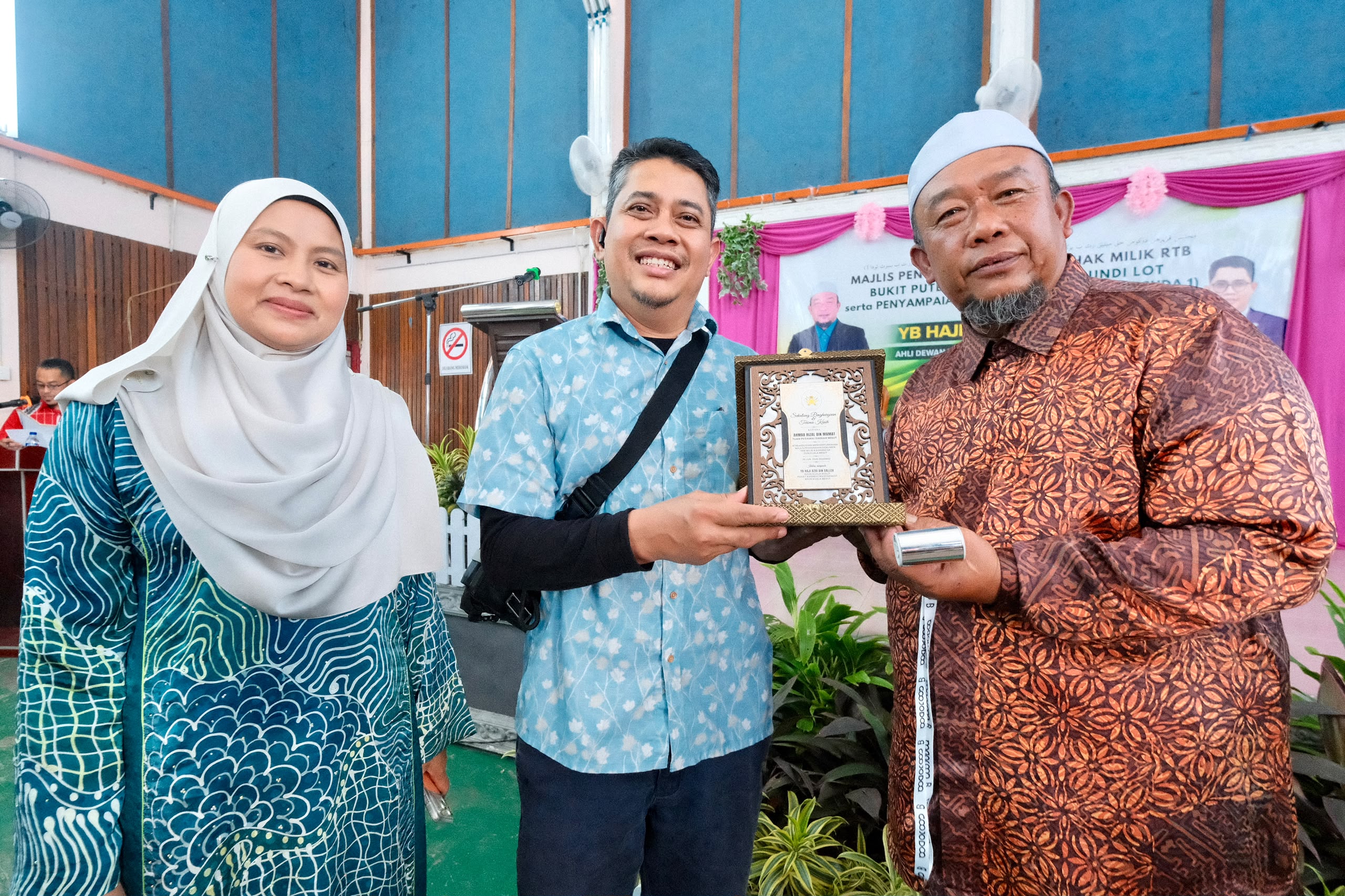 Penantian 25 Tahun Berakhir, Ibu Terlantar Akibat Strok Akhirnya Miliki Geran Hak Milik Tanah