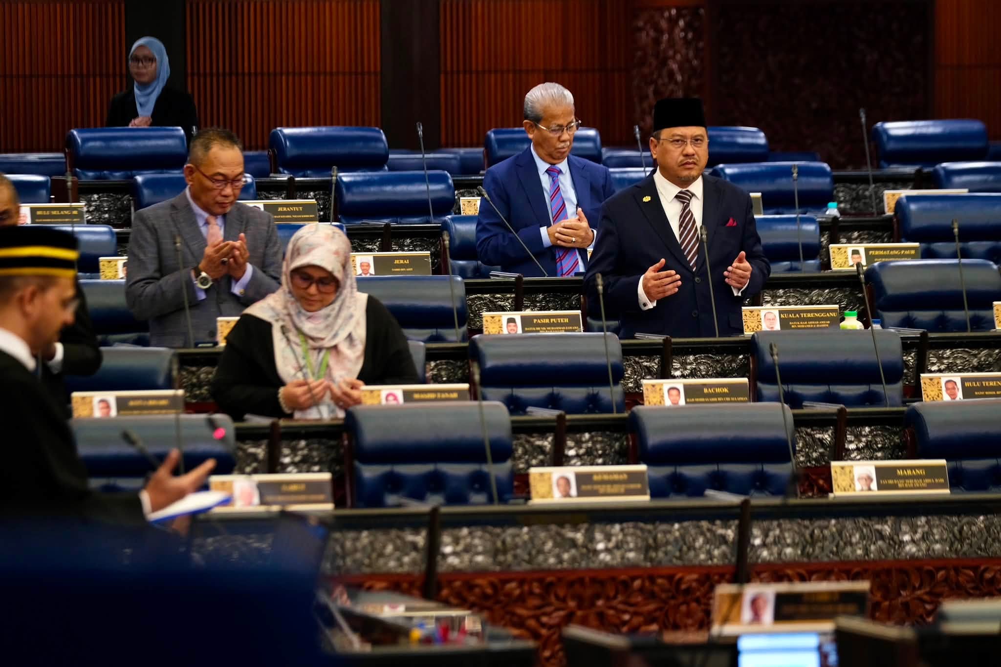 Amzad Gesa Penyata Jawatankuasa Isu Rohingya Dibentangkan Di Dewan Rakyat