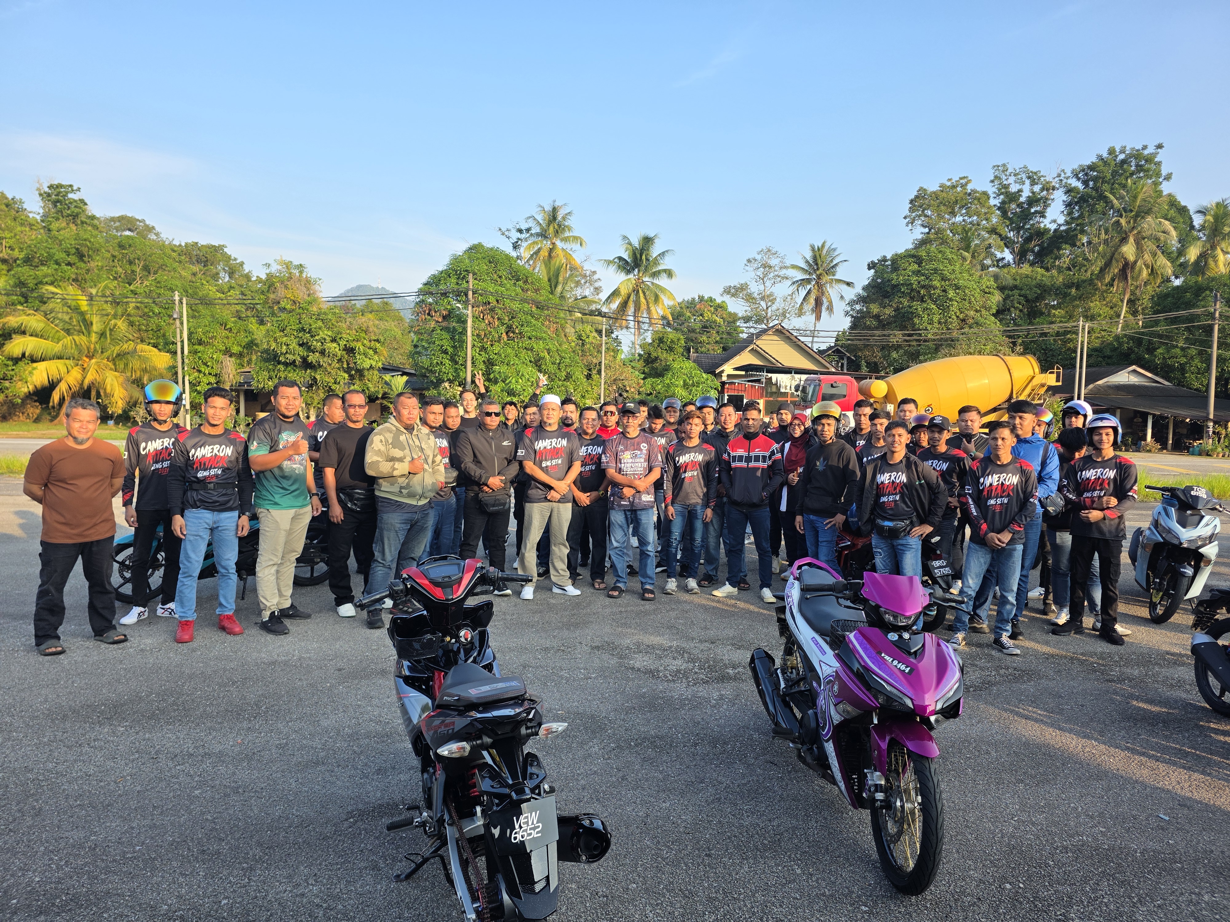 Konvoi Motosikal 374KM Semarakkan Perpaduan Komuniti Kampung Bukit