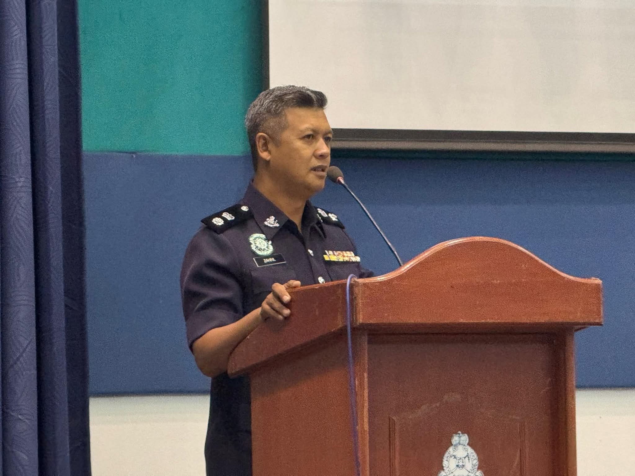 Pemandu Kancil Maut Selepas Bertembung Dengan Lori Di Setiu