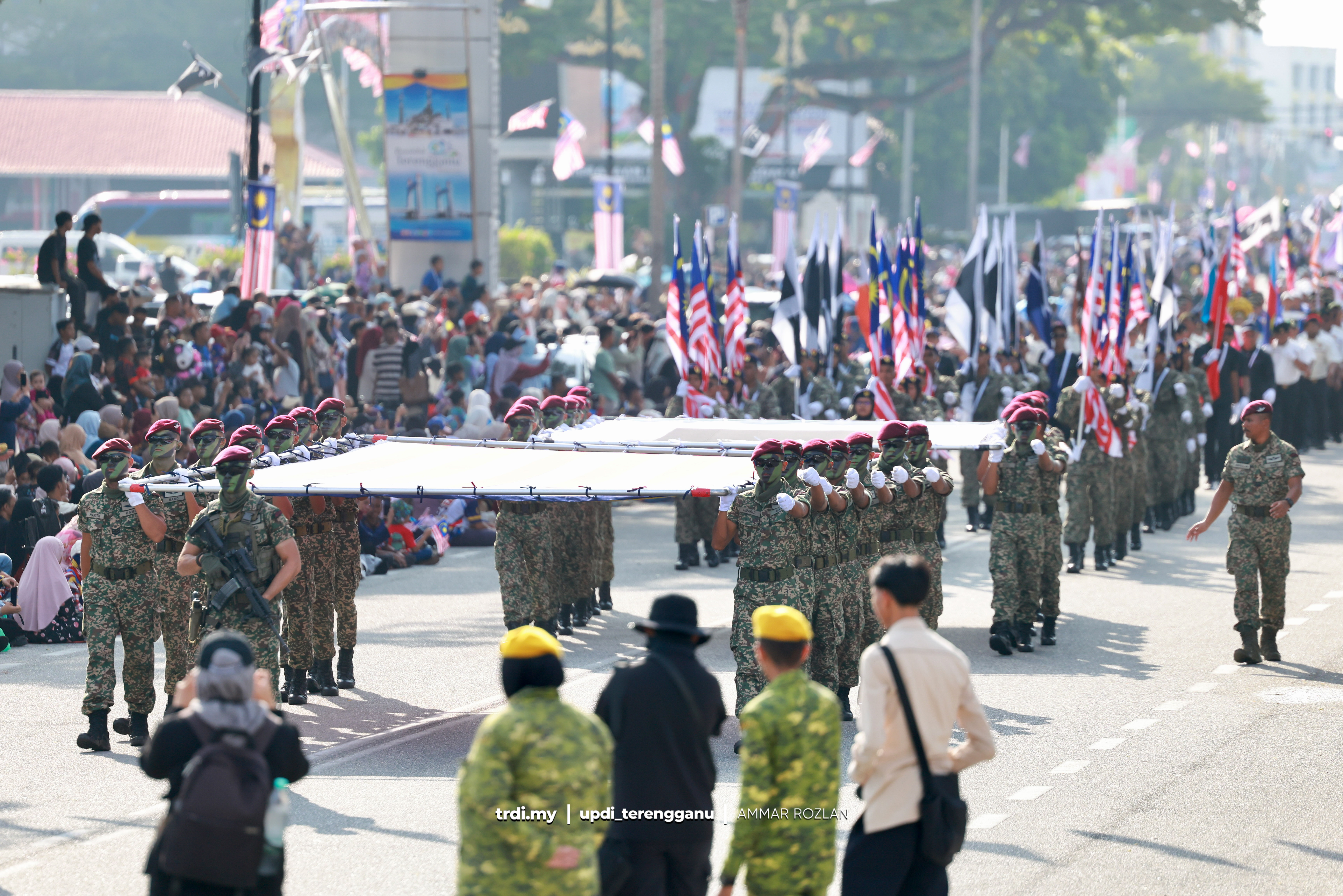 Ribuan 'Banjiri' Dataran Syahbandar, Semarak Hari Kebangsaan Terengganu