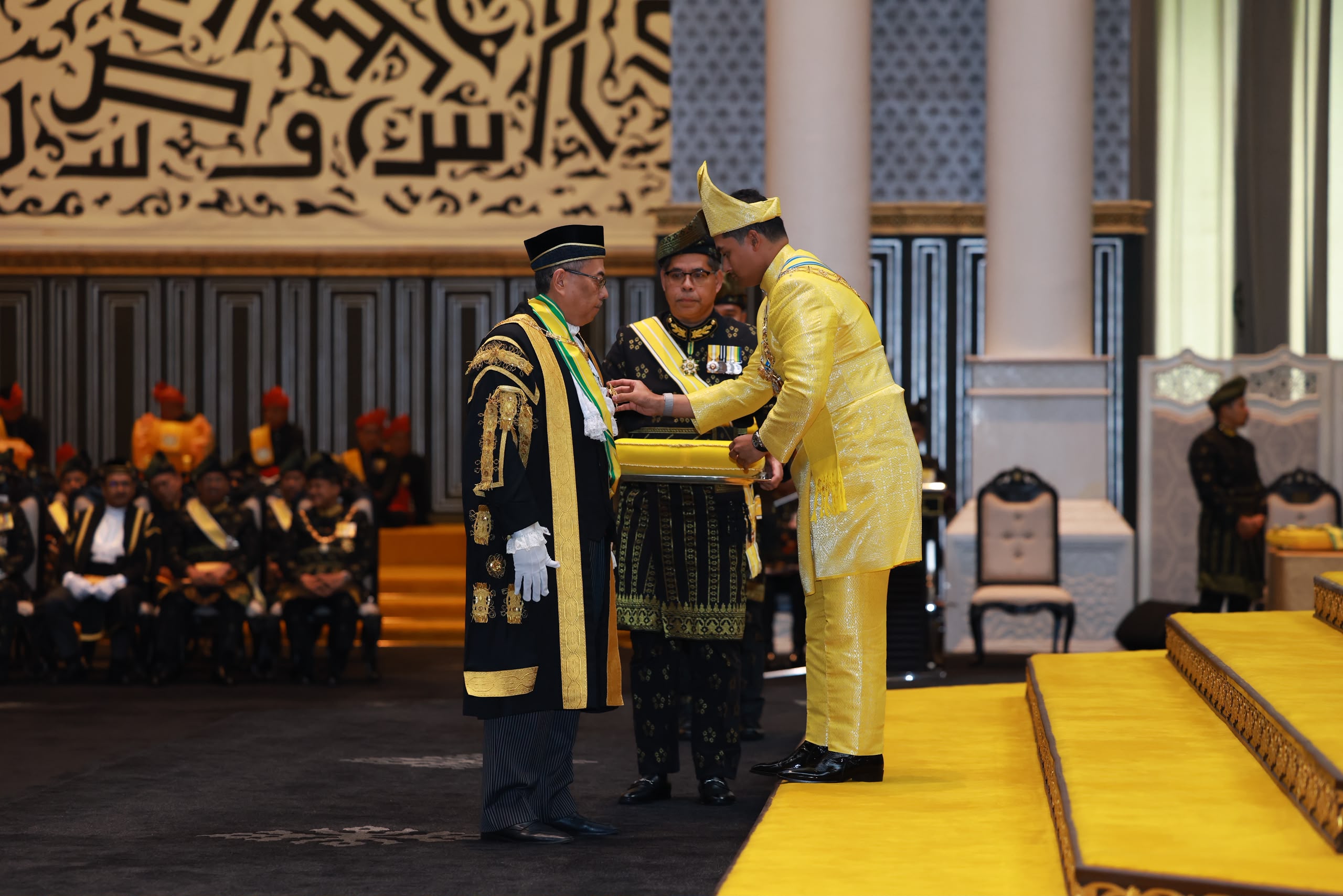 Ketua Hakim Negara Antara 128 Penerima Darjah Kebesaran Terengganu