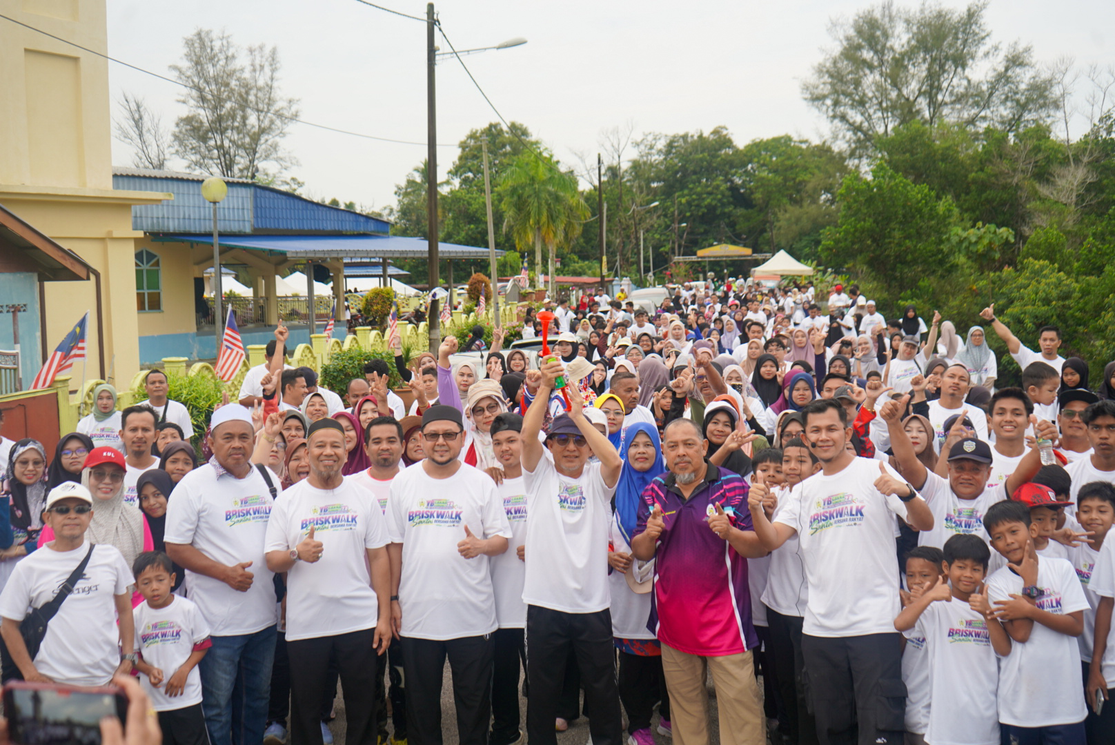 YB Cakna Komuniti 2.0 Semarak Semangat Kebersamaan di DUN Kijal