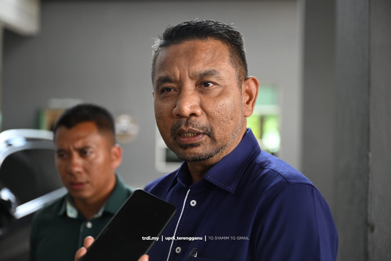 70 Peniaga Dipindah, Pemandangan Pantai Batu Buruk Kembali Terbuka - MBKT
