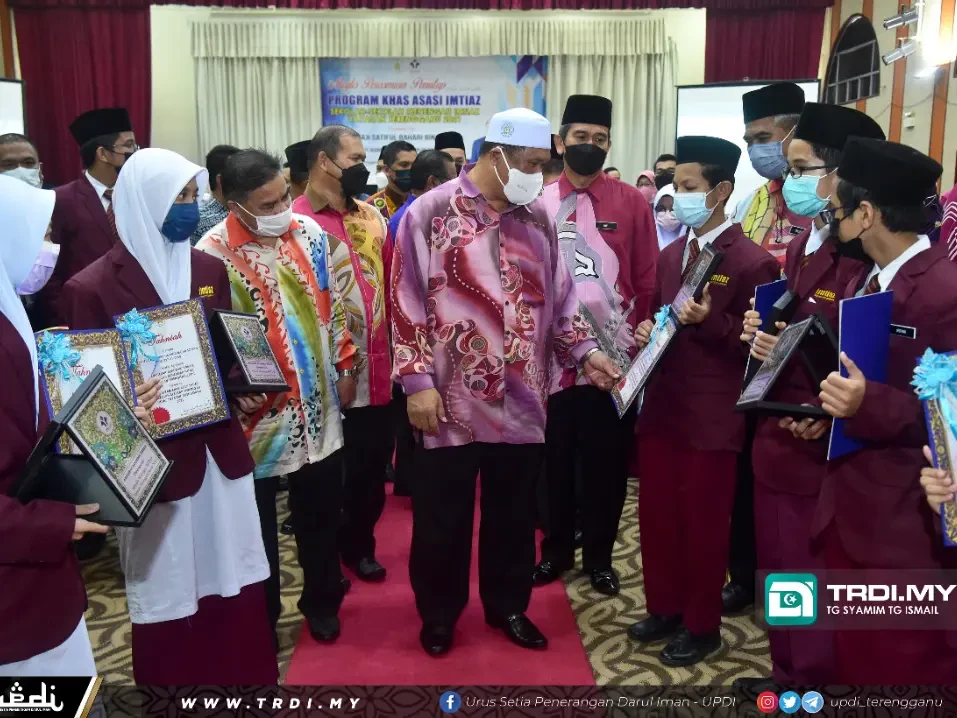 Tiada Pelajar Terengganu Tercicir Kerana Miskin