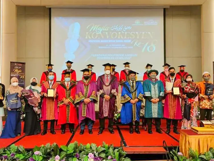 Graduan PSMZA Terima Diploma Secara Hibrid
