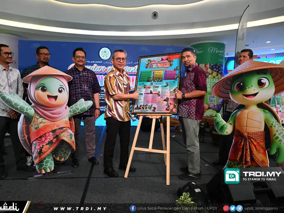 YB Datuk Razali Idris menyempurnakan Majlis Perasmian Penutup Senandung Terengganu dan Pelancaran COE 2024 bertempat di KTCC MALL.