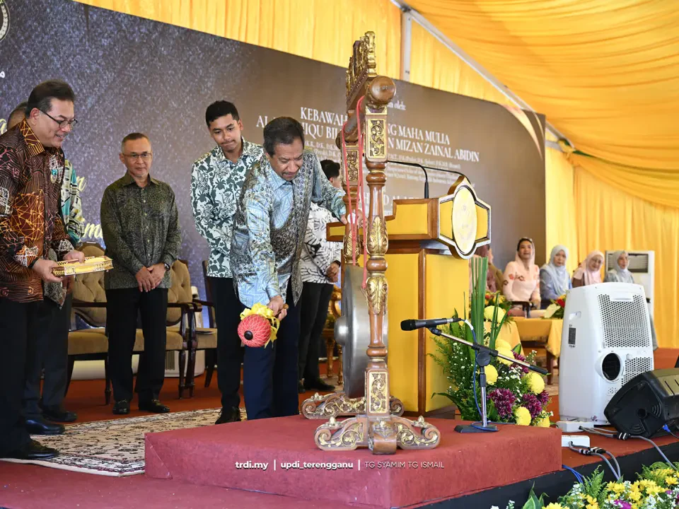 Sultan Mizan Berkenan Rasmi Sambutan 100 Tahun SMK Sultan Sulaiman