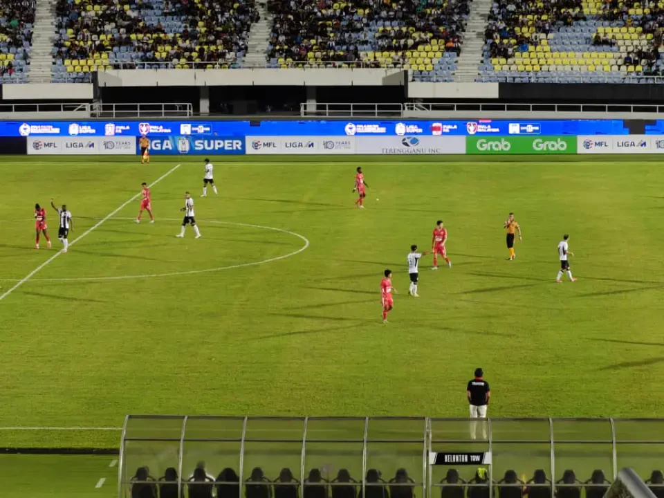 Terengganu FC Benam Kelantan TRW 4-1 Di Laman Sendiri