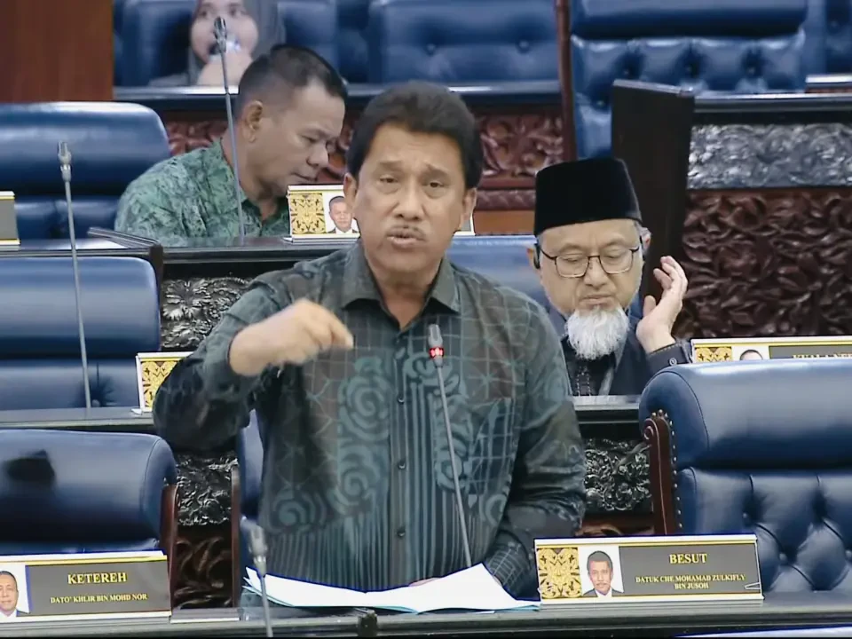 Kuasa mutlak Menteri, Ahli Parlimen Besut Bimbang