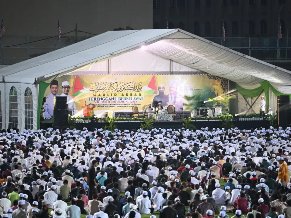 Lautan Manusia Hadiri Maulid Akbar, Teguh Bersolidariti Untuk Al-Aqsa