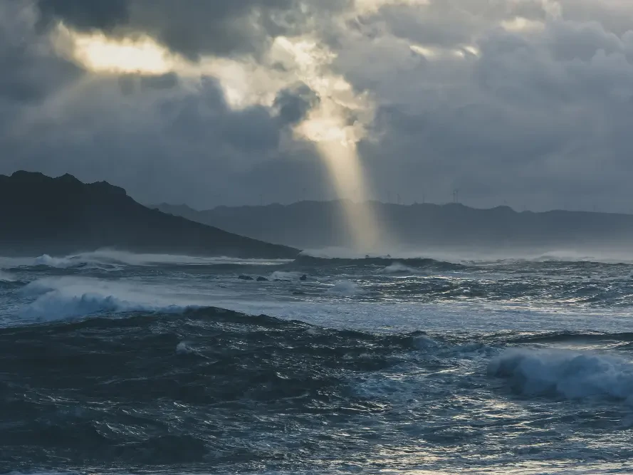 Ombak Besar Jangan Belayar - Exco Terengganu