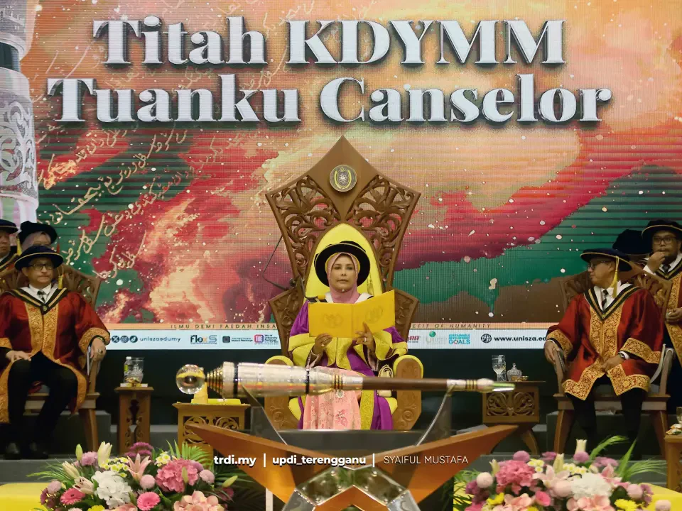 Sultanah Terengganu Titah Graduan UniSZA Manfaatkan Teknologi AI