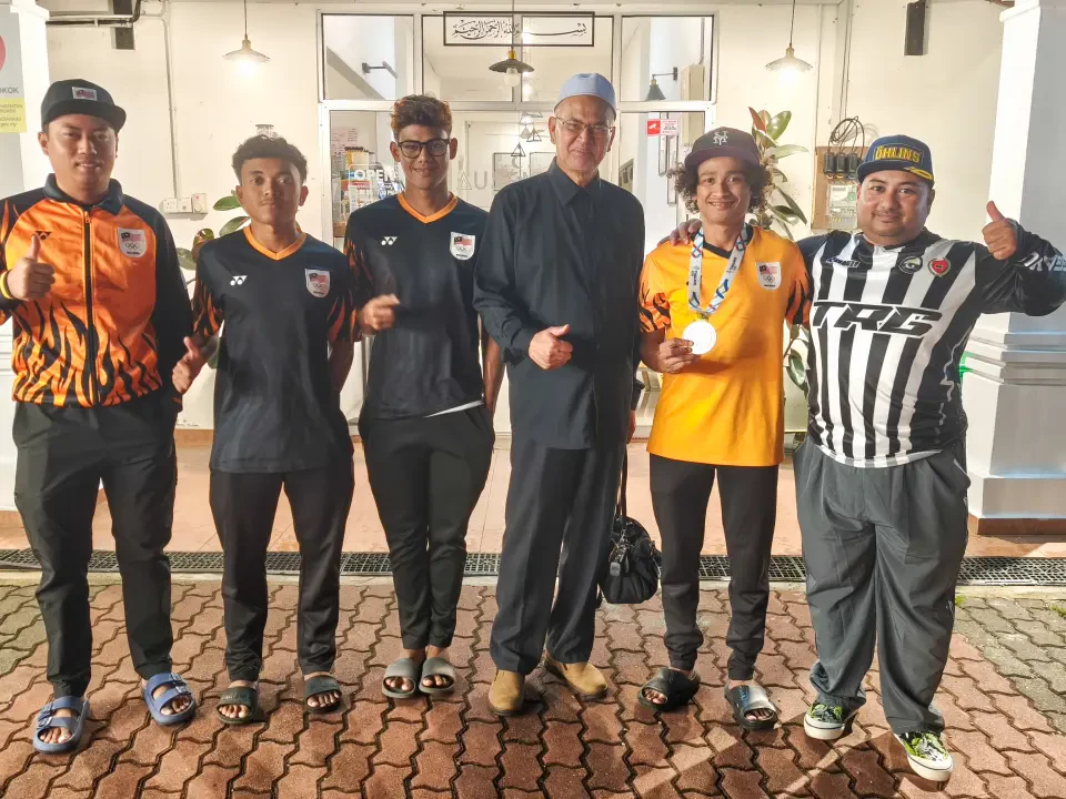 Ahli Parlimen Dungun Rai Atlet Berbasikal Sukan SEA 2025