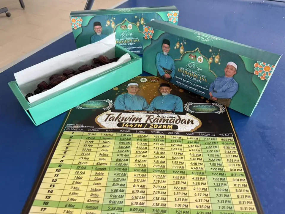 10,000 Isi Rumah Di DUN Buluh Gading Terima Agihan Kurma, Taqwim Puasa