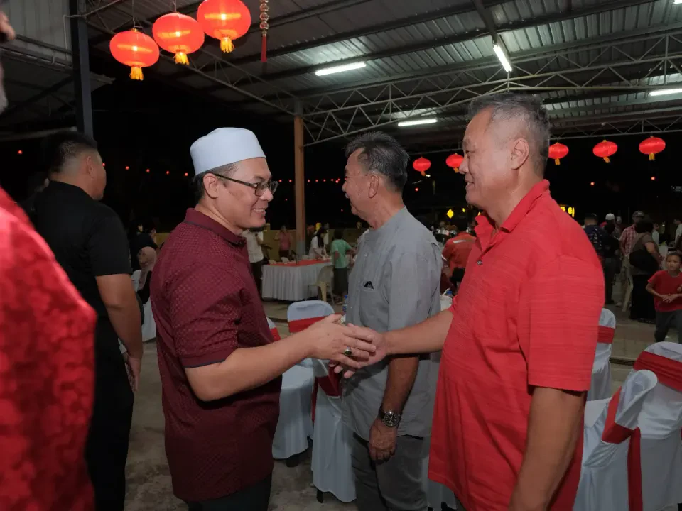 Sambutan Tahun Baharu Cina DUN Tepuh Perkukuh Semangat Perpaduan