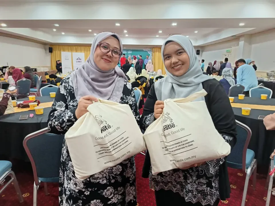 UMT Agih 300 Bakul Ramadan Santuni Warga Kampus