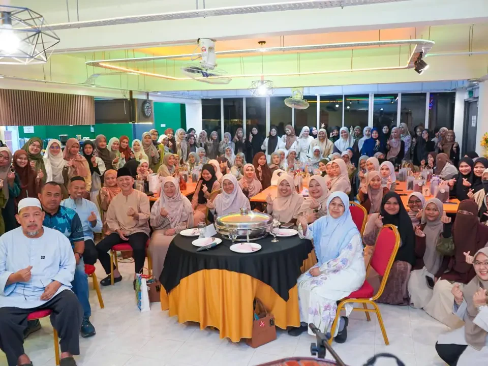 100 Pelajar Gen Z dan Mahasiswi Diraikan dalam Majlis Berbuka Puasa DUN Kijal