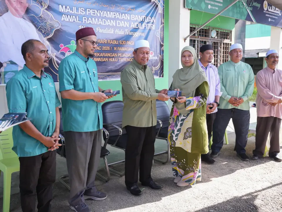 120 Warga Pendidik Hulu Terengganu Terima Sumbangan Ramadan, Aidilfitri