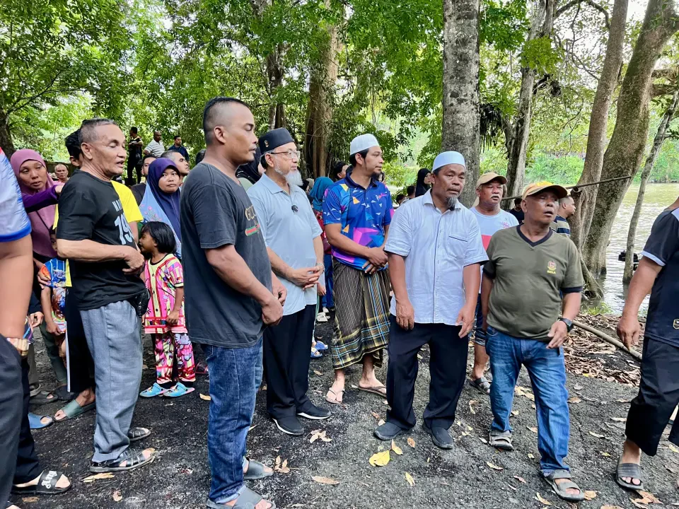Dua Beradik Lemas, Mayat Ditemukan di Dasar Sungai Jeram Pasar
