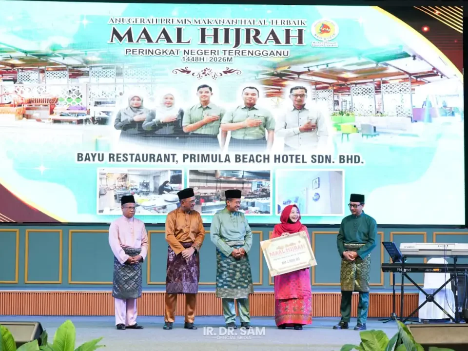 Bayu Restaurant dinobat Premis Makanan Halal Terbaik Terengganu