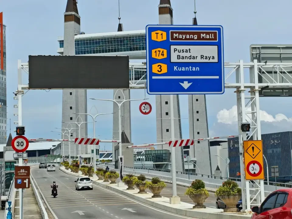 Lori Langgar Palang Had Ketinggian Drawbridge, Pengurusan Jalankan Siasatan