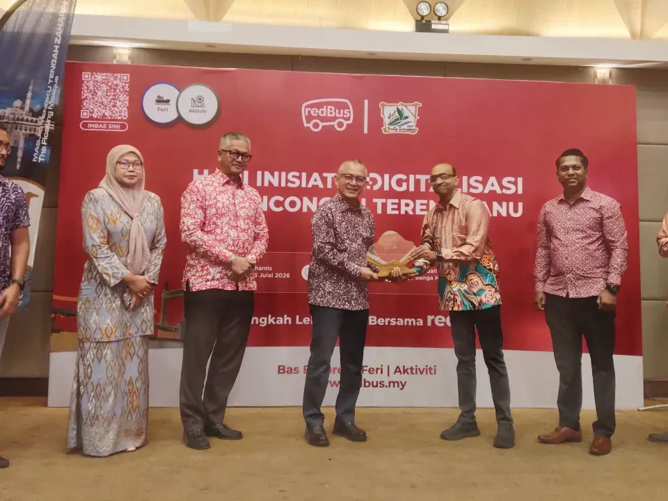 Tourism Terengganu - redBus Bina Inisiatif Pelancongan Digital Terengganu 