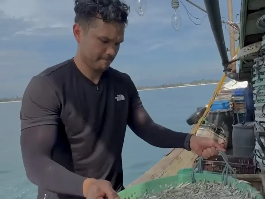 Ikan Bilis Setiu Jadi Pilihan Khairul Aming