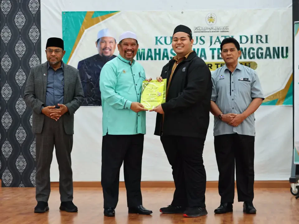 Terengganu Tukar Pinjaman Jadi Biasiswa Penuh Buat Pelajar Cemerlang 