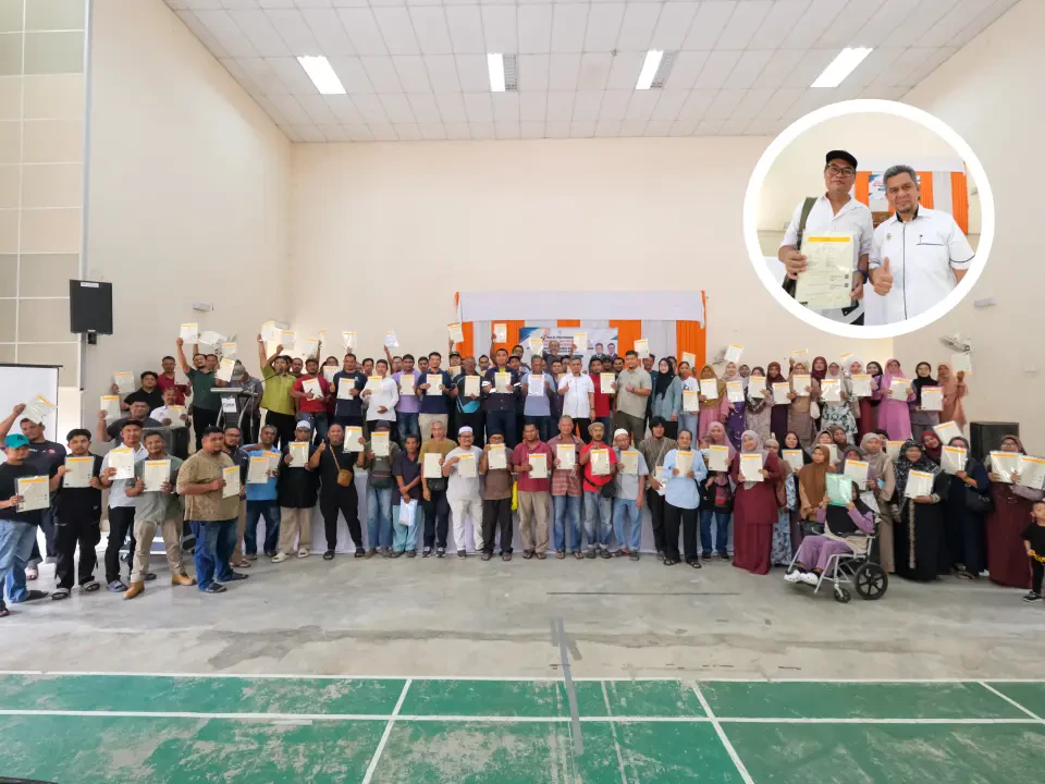 220 Penerima Terima Dokumen Hakmilik Tanah di DUN Air Putih