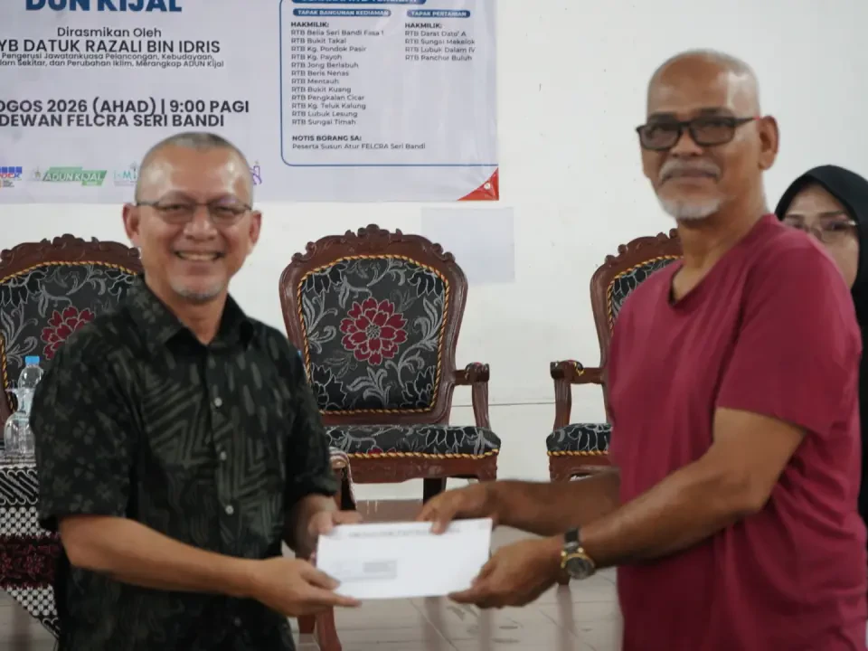 Setelah 40 Tahun Menanti, Pok Jo Teruja Miliki Geran Tapak Kediaman