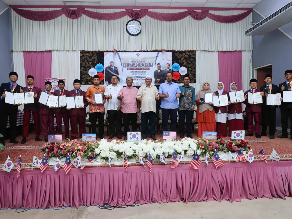 Tiga Bahasa Asing Tambah Nilai Pelajar Imtiaz Dungun