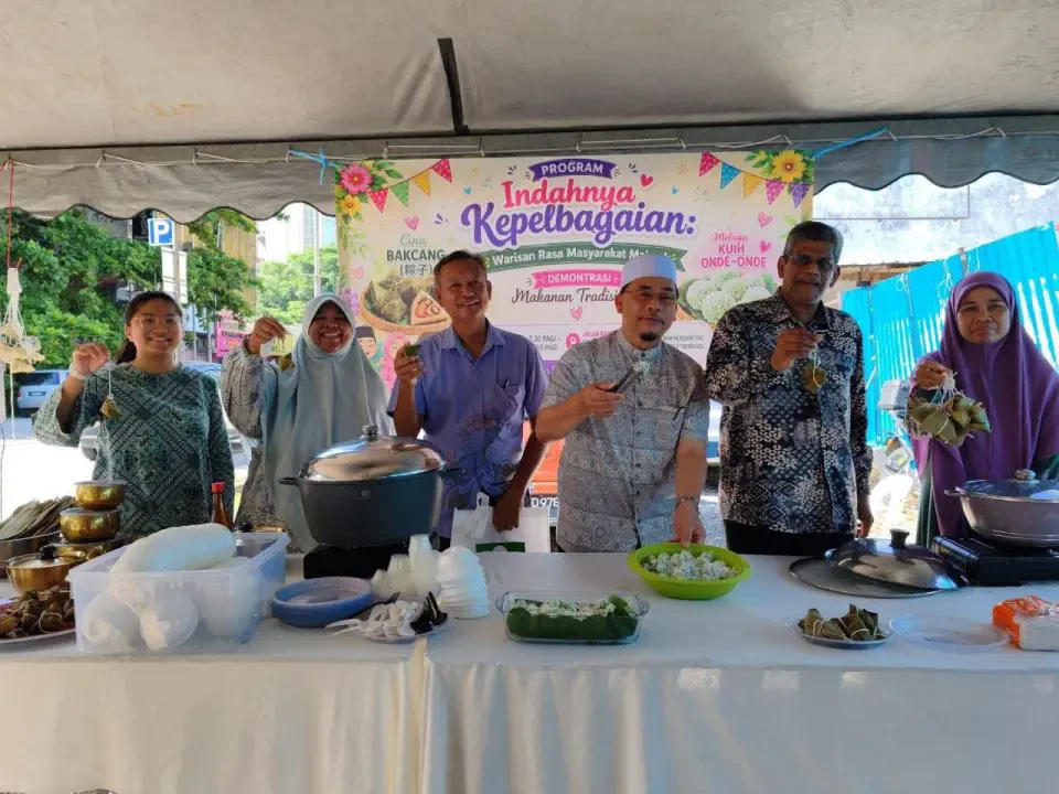 Berbeza Budaya Bersatu Rasa, Indahnya Sebuah Masyarakat Majmuk