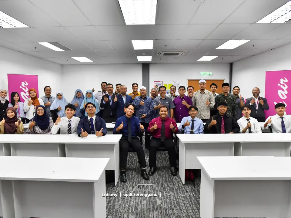 26 Anak Terengganu Ikuti Latihan Juruteknik Pesawat Bersama Batik Air